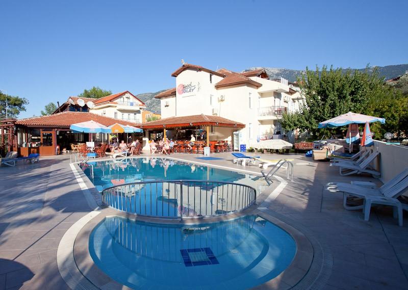 אולודניץ Tolay Hotel מראה חיצוני תמונה