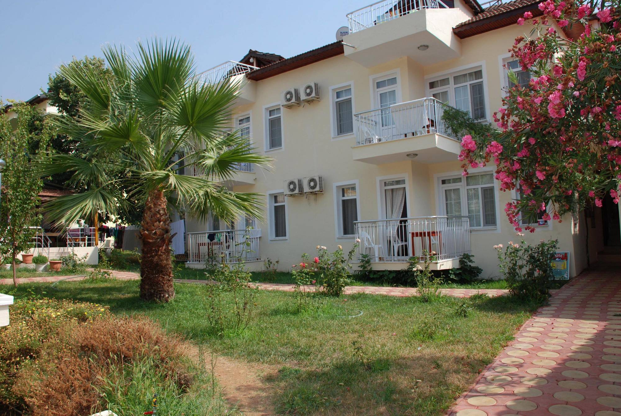 אולודניץ Tolay Hotel מראה חיצוני תמונה