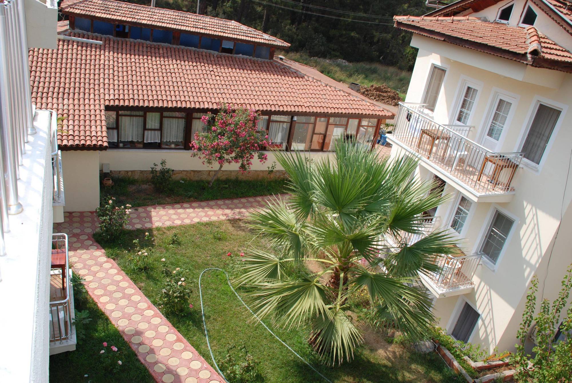 אולודניץ Tolay Hotel מראה חיצוני תמונה